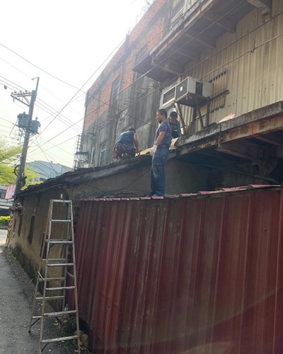 彰化屋頂翻修,水泥瓦修繕 TEL：0983-725-888 李先生