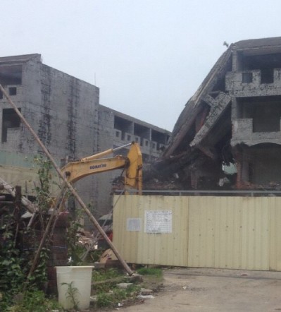 彰化拆除工程, 彰化房屋拆除, 彰化工廠拆除, 彰化廠房拆除, 彰化拆厝翻修，彰化室內局部拆除、 彰化室內外拆除、彰化鐵鋁窗拆除、彰化裝潢拆除、彰化隔間拆除、彰化輕質隔間牆拆除、彰化RC拆除，彰化專業拆除